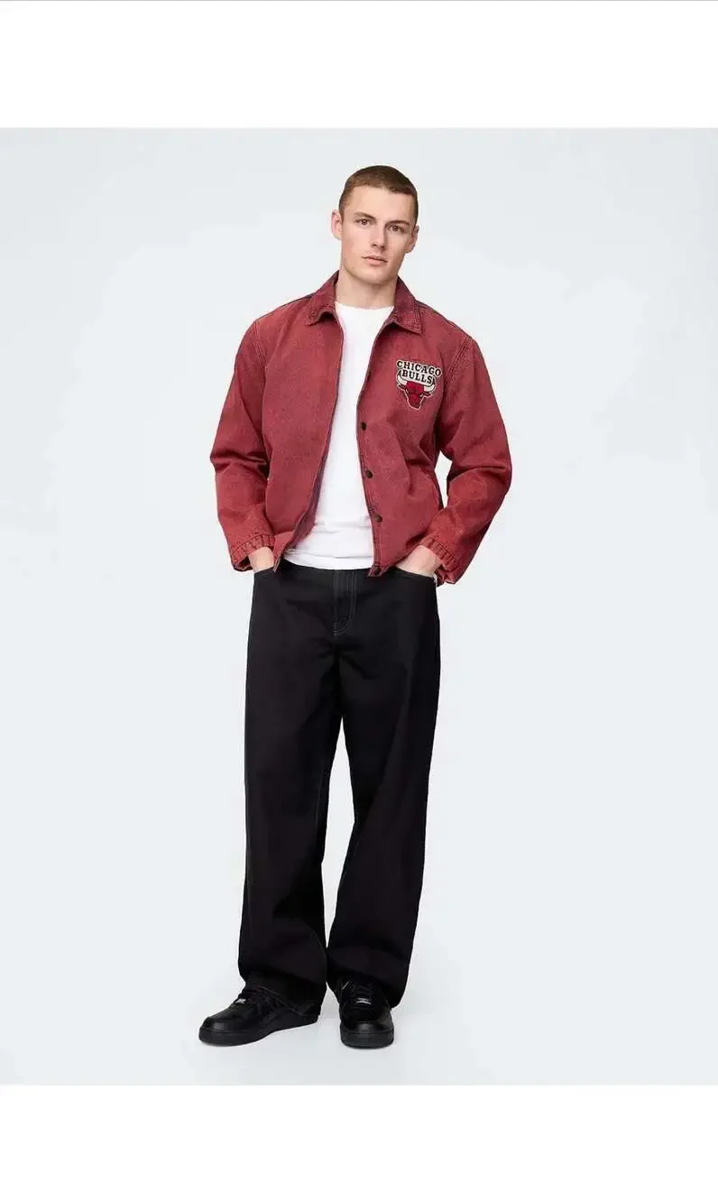 Gap X NBA Chicago Bulls Red Acid Wash Denim Coaches Jacket